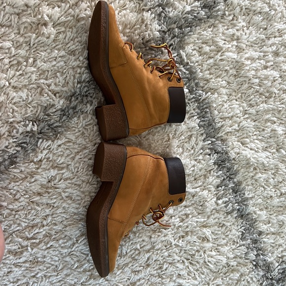 Timberland Heeled Boots - Picture 5 of 5